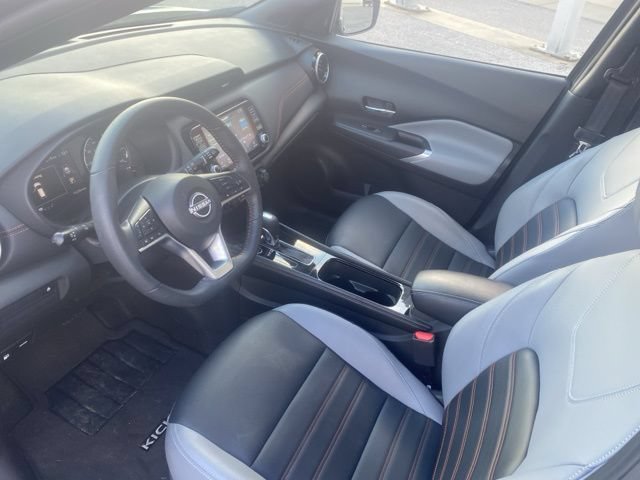 Used 2024 Nissan Kicks SR w/ SR Premium Package FWD image 16