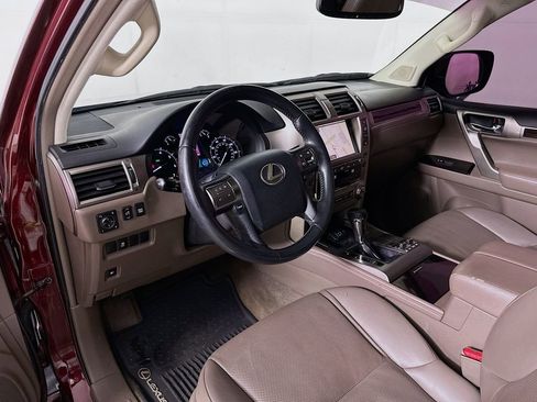 Used 2018 Lexus GX 460 w/ Navigation Package image 10