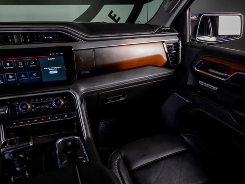 Used 2023 GMC Sierra 1500 Denali w/ Denali Reserve Package image 7