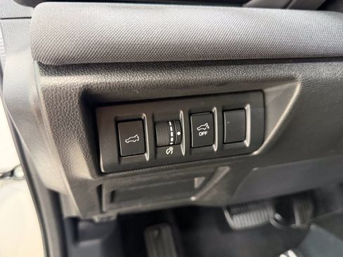 Used 2023 Subaru Outback Premium AWD/4WD image 20
