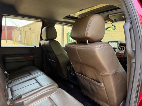Used 2016 Ford F250 King Ranch w/ King Ranch w/Chrome Package AWD/4WD image 30
