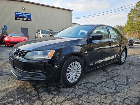 Used 2014 Volkswagen Jetta S image 2