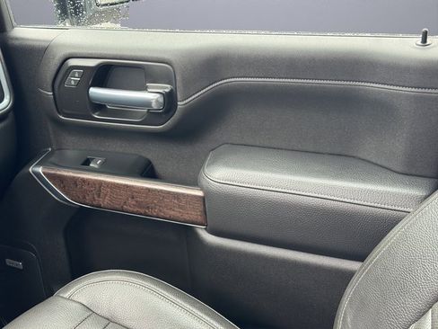 Used 2022 GMC Sierra 2500 Denali w/ Denali Ultimate Package image 25