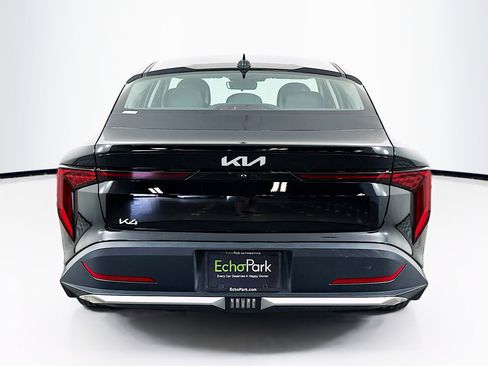 Used 2025 Kia K4 LXS image 7
