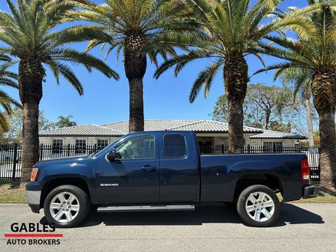 Used 2007 GMC Sierra 1500 SLE w/ SLE2 Audio Package image 8