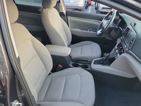 Used 2020 Hyundai Elantra Value Edition FWD image 23