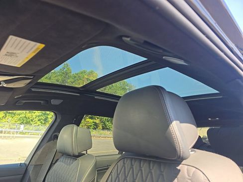 Used 2025 BMW X7 M60i AWD/4WD image 20