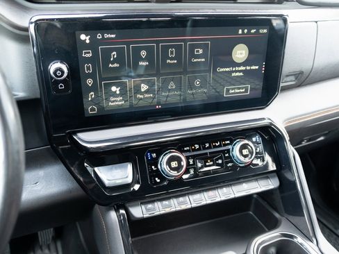 Used 2023 GMC Sierra 1500 AT4 w/ Technology Package image 3