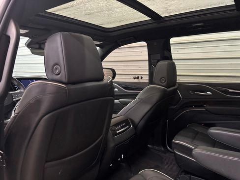 Used 2023 Cadillac Escalade Sport w/ LPO, ONYX Package AWD/4WD image 23