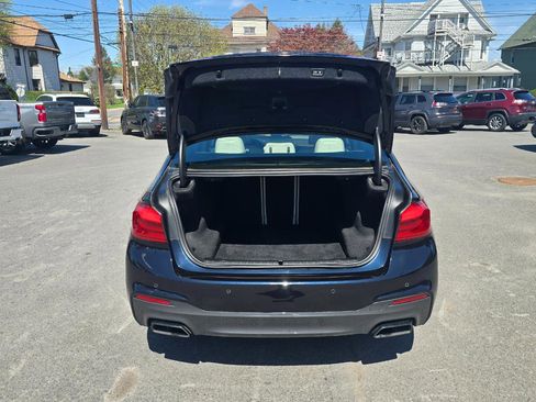 Used 2018 BMW M550i xDrive AWD/4WD image 19