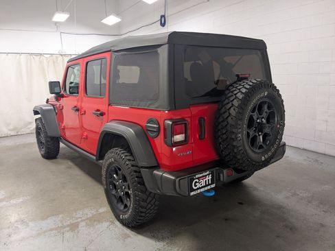 Used 2023 Jeep Wrangler Unlimited AWD/4WD image 9