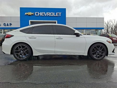 Used 2024 Honda Civic Sport Touring image 7