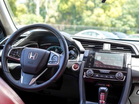 Used 2017 Honda Civic EX image 10