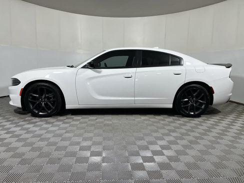 Used 2023 Dodge Charger SXT w/ Blacktop Package RWD image 5
