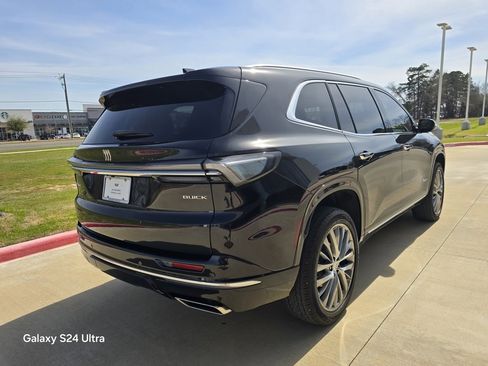 Used 2025 Buick Enclave Avenir w/ Trailering Package, 5000 lbs. image 5
