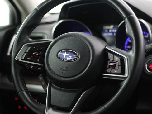 Used 2018 Subaru Outback 3.6R Limited AWD/4WD image 11