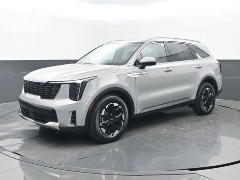Used 2025 Kia Sorento S w/ Panoramic Sunroof Package FWD image 23