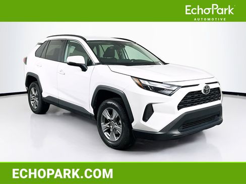 Used 2024 Toyota RAV4 XLE image 1