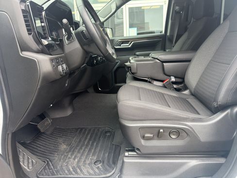 Used 2023 Chevrolet Silverado 1500 LT AWD/4WD image 5