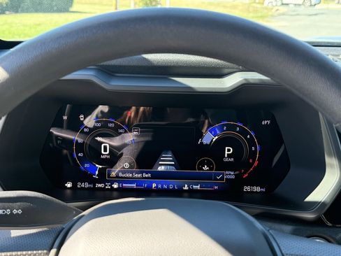 Used 2024 Chevrolet Colorado Trail Boss w/ Technology Package image 18