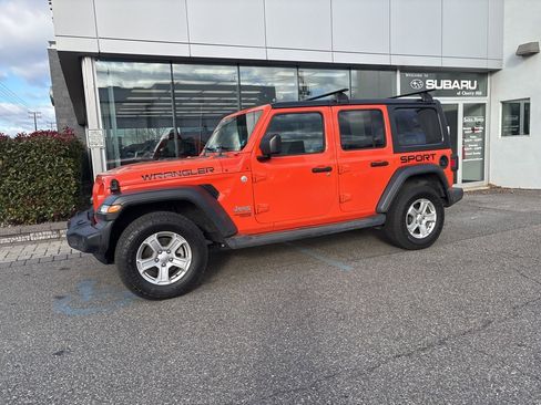 Used 2018 Jeep Wrangler Unlimited Sport S image 11