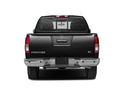 Used 2015 Nissan Frontier SL AWD/4WD image 8