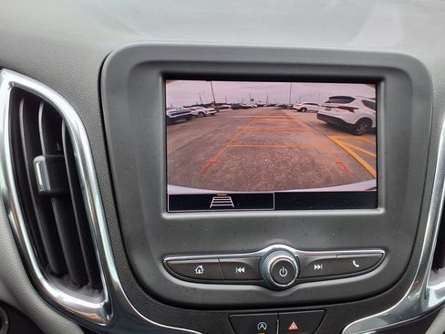 Used 2024 Chevrolet Equinox LS FWD image 28
