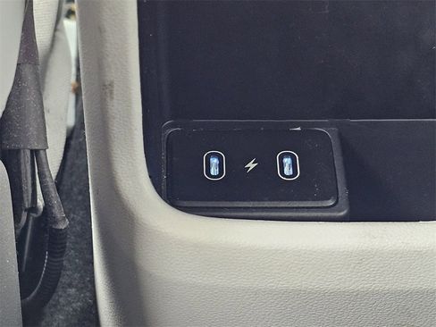 Certified 2025 Hyundai Kona Limited image 17