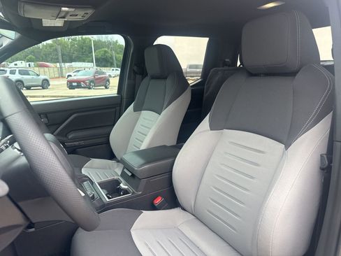 Used 2025 Toyota Tacoma TRD Sport RWD image 13