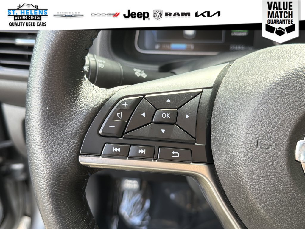Used 2022 Nissan Leaf SV FWD image 18