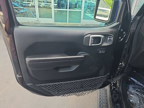 Used 2020 Jeep Wrangler Unlimited Sport AWD/4WD image 10