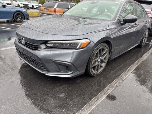 Used 2023 Honda Civic Sport image 2