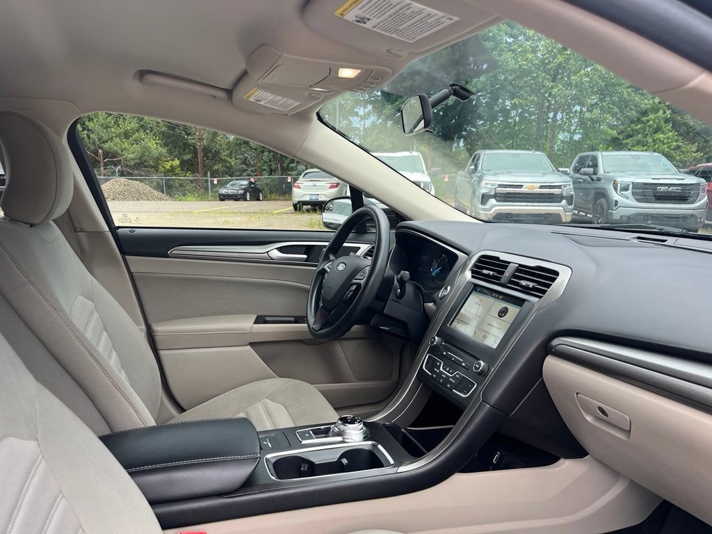 Used 2018 Ford Fusion SE w/ Fusion SE Technology Package FWD image 37