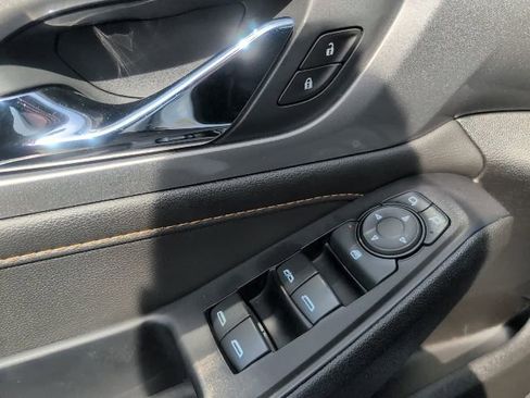 Used 2019 Chevrolet Traverse LT AWD/4WD image 20