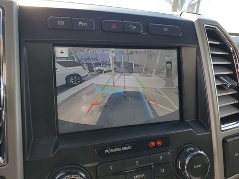 Used 2017 Ford F250 Lariat w/ Lariat Ultimate Package image 11