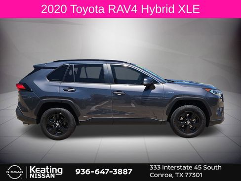 Used 2020 Toyota RAV4 XLE w/ Convenience Package AWD/4WD image 2