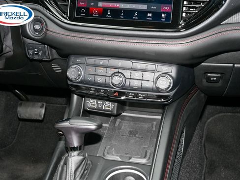 Used 2022 Dodge Durango R/T w/ Blacktop Package AWD/4WD image 23