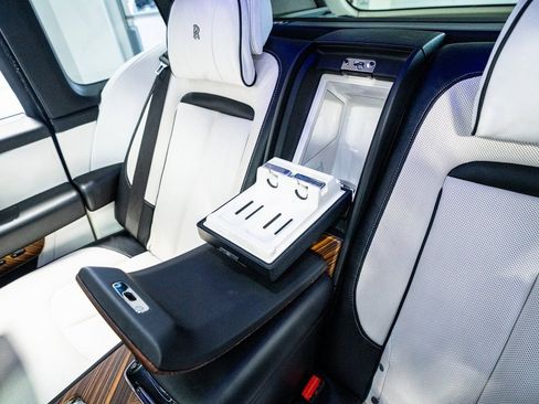 Used 2019 Rolls-Royce Cullinan image 68