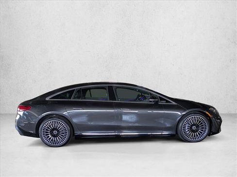 Certified 2022 Mercedes-Benz EQS 580 4MATIC Sedan image 7