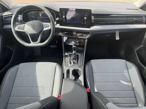 New 2026 Volkswagen Jetta SE FWD image 15