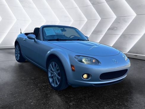 Used 2007 MAZDA MX-5 Miata Grand Touring image 1