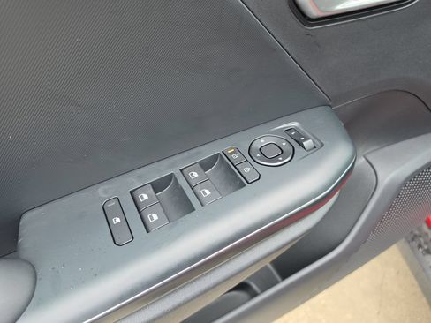 New 2026 Kia K4 FWD image 18