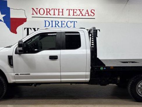 Used 2022 Ford F250 XL w/ Power Equipment Group image 10