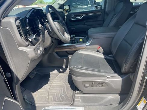 Used 2023 Chevrolet Silverado 1500 RST AWD/4WD image 6