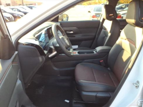 New 2026 Nissan Kicks SR image 32