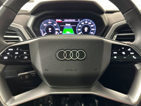Used 2024 Audi Q4 e-tron Premium image 21