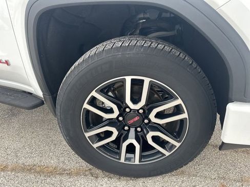 Used 2021 GMC Sierra 1500 AT4 w/ AT4 Premium Package image 13
