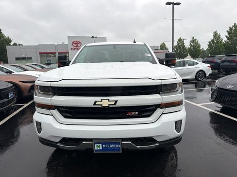 Used 2018 Chevrolet Silverado 1500 LT w/ All Star Edition AWD/4WD image 2