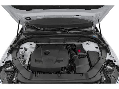 Used 2020 Volvo XC60 T5 Momentum w/ Protection Package Premier image 13