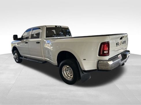 Used 2025 RAM 3500 Tradesman image 4